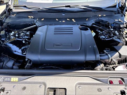 New 2026 Land Rover Discovery Dynamic SE AWD/4WD image 13