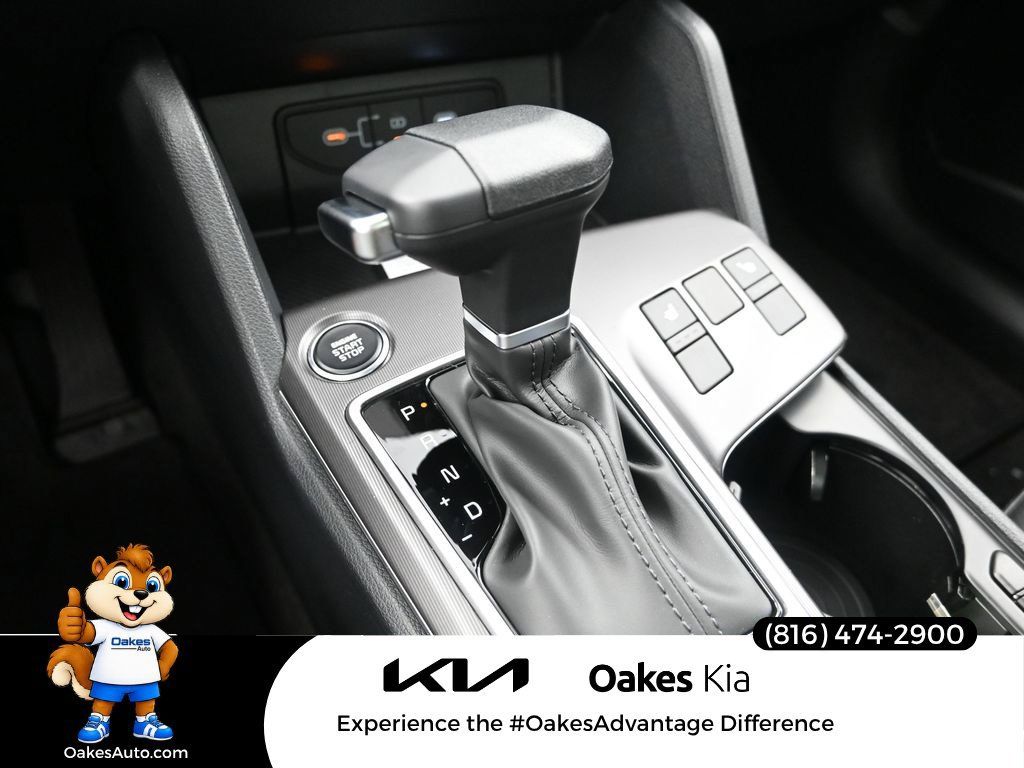 Certified 2026 Kia Sportage EX w/ EX Panorama Roof Package FWD image 22