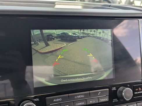 Used 2025 Nissan Frontier S RWD image 22