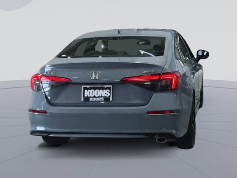 Used 2024 Honda Civic Sport image 12