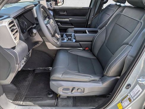 Used 2026 Toyota Tundra SR5 w/ SR5 Premium Package AWD/4WD image 16