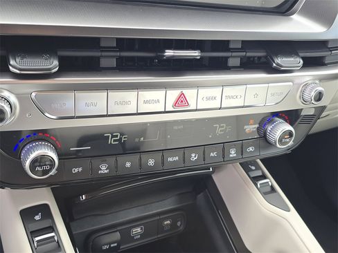 New 2025 Kia Telluride S image 26