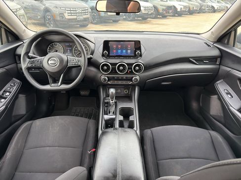 Used 2024 Nissan Sentra S image 12