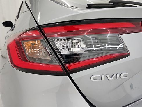 Used 2023 Honda Civic EX-L image 40