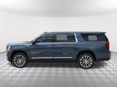 New 2026 GMC Yukon XL Denali w/ Sun & Power Step Package image 9