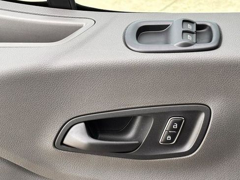 New 2026 Ford Transit 250 148 Medium Roof image 19