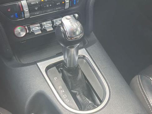 Used 2022 Ford Mustang Premium RWD image 27