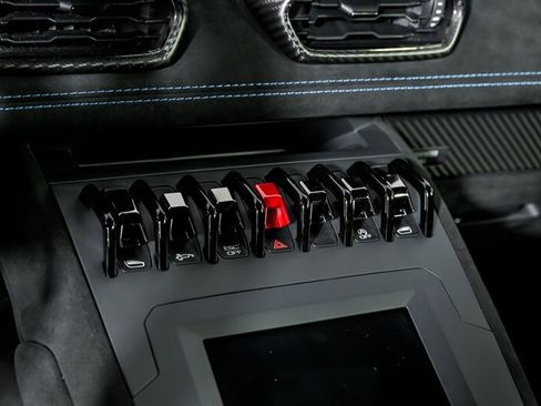 Used 2022 Lamborghini Huracan STO RWD image 30