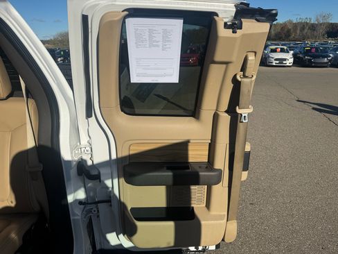 Used 2011 Ford F150 Lariat w/ Lariat Chrome Pkg image 12