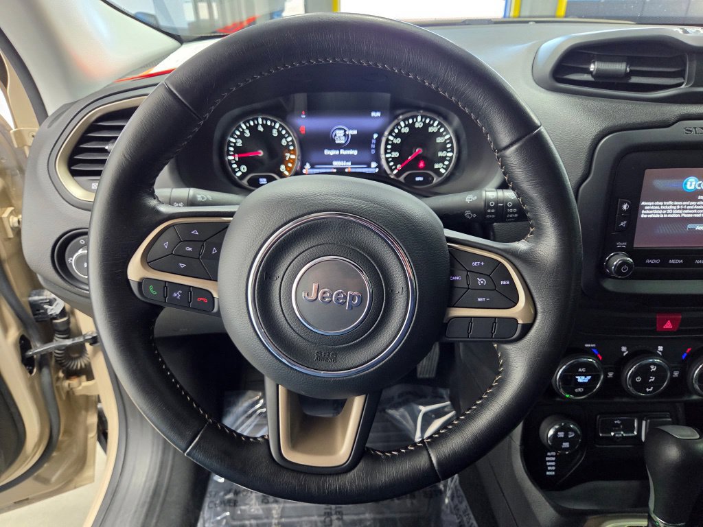 Used 2017 Jeep Renegade Trailhawk AWD/4WD image 31