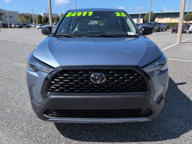 Certified 2025 Toyota Corolla Cross L FWD image 9