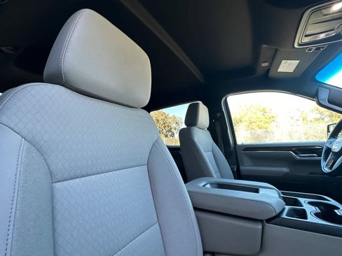 Used 2024 GMC Sierra 1500 SLE AWD/4WD image 17