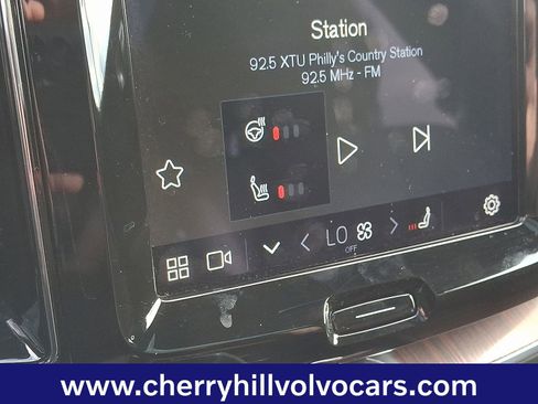 Certified 2023 Volvo XC60 B5 Plus image 24