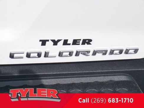 New 2026 Chevrolet Colorado Trail Boss AWD/4WD image 16