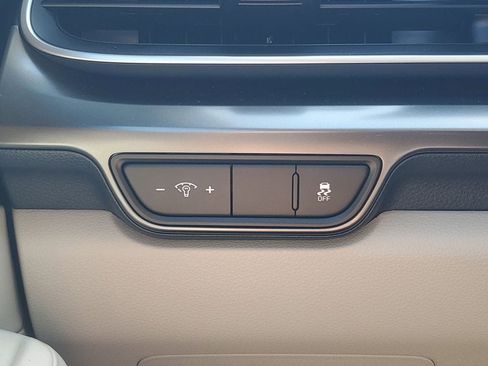 Used 2025 Kia Carnival SX Prestige image 21