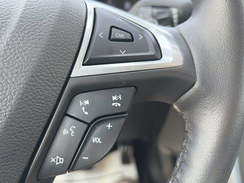Used 2016 Ford Fusion Titanium FWD image 22