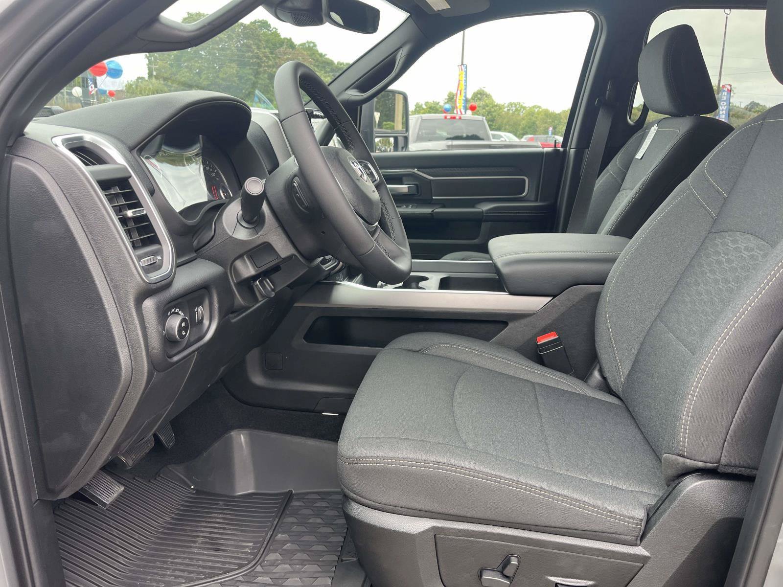 New 2027 RAM 3500 Big Horn AWD/4WD image 8
