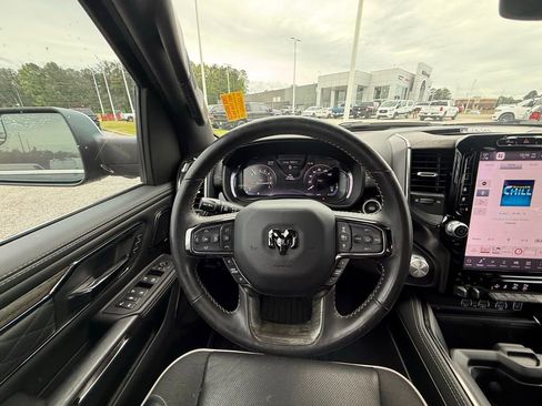 Used 2025 RAM 1500 Limited AWD/4WD image 22