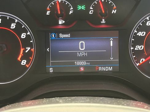 Used 2019 Chevrolet Camaro LT w/ RS Package image 8