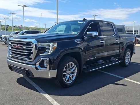Used 2021 GMC Sierra 1500 SLT w/ SLT Premium Package AWD/4WD image 3