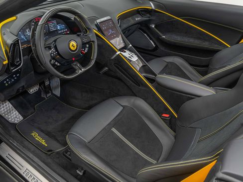 Certified 2025 Ferrari Roma Base image 28