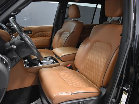 Used 2024 INFINITI QX80 Sensory w/ Cargo Package AWD/4WD image 5