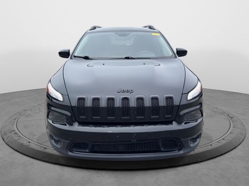 Used 2014 Jeep Cherokee Altitude w/ Comfort/Convenience Group image 2