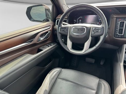Used 2022 GMC Yukon XL Denali AWD/4WD image 23