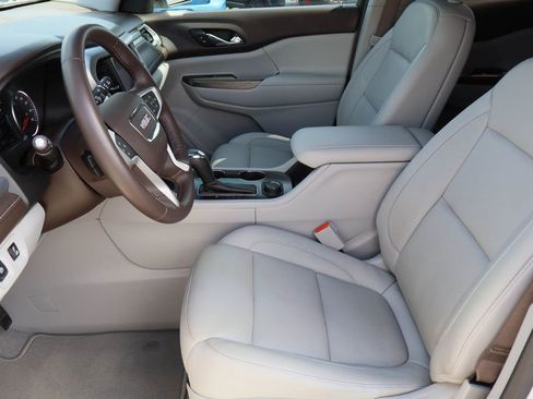 Used 2018 GMC Acadia SLT image 21