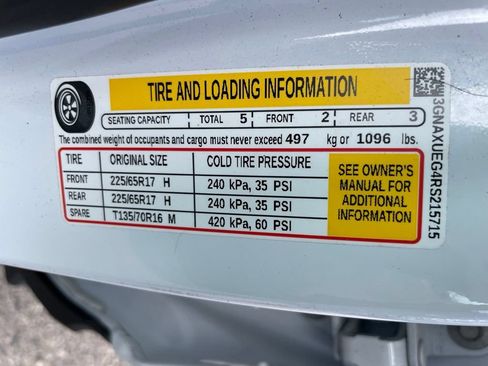 Used 2024 Chevrolet Equinox LT AWD/4WD image 36