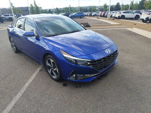 Used 2023 Hyundai Elantra Limited w/ Preferred Accessory Package FWD image 1