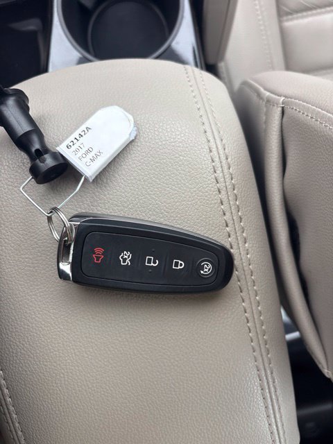 Used 2017 Ford C-MAX Titanium w/ Equipment Group 301A FWD image 58