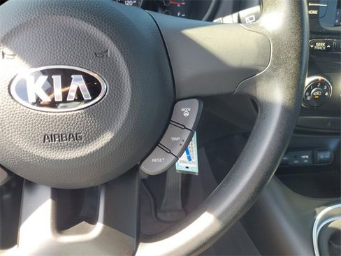 Used 2018 Kia Soul image 17