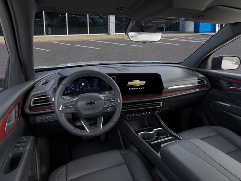 New 2026 Chevrolet Traverse Z71 w/ Driver Confidence Package image 15