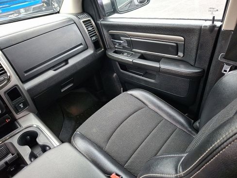 Used 2017 RAM 1500 Sport w/ Black Ram 1500 Sport Group image 16