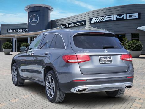 Used 2019 Mercedes-Benz GLC 300 image 4