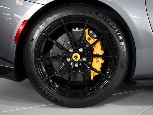 Used 2023 Ferrari 812 GTS image 27