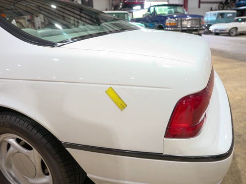 Used 1993 Ford Thunderbird Super RWD image 27