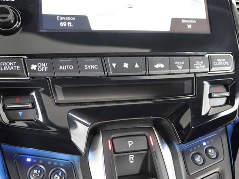 Used 2024 Honda Odyssey Elite image 21