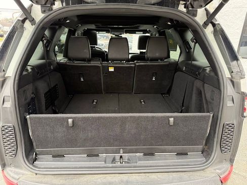 Used 2019 Land Rover Discovery HSE Luxury image 6