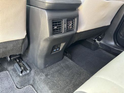 Used 2022 Toyota RAV4 XLE FWD image 14