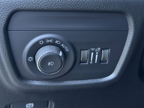 New 2025 Jeep Grand Cherokee Limited w/ Black Appearance Package image 18