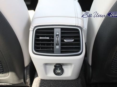 Used 2023 Genesis G70 2.0T RWD image 15
