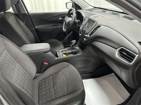 Used 2024 Chevrolet Equinox LT w/ LPO, Floor Liner Package image 18