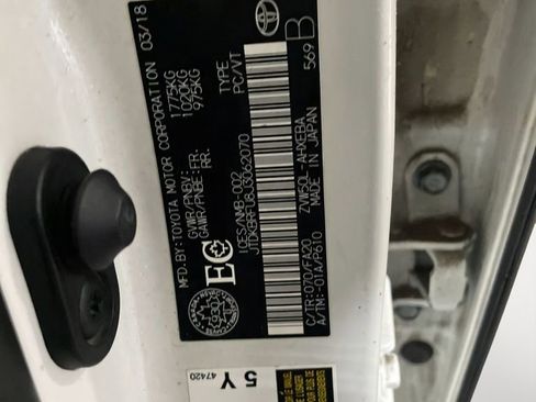 Used 2018 Toyota Prius Two image 32