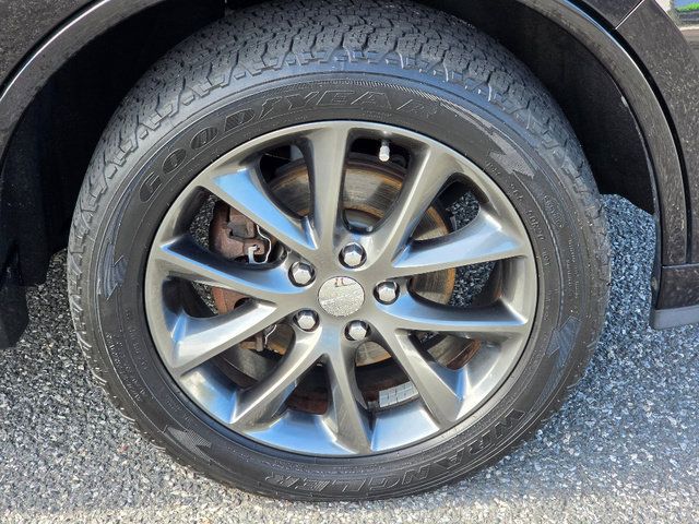 Used 2017 Dodge Durango GT w/ Premium Group AWD/4WD image 9