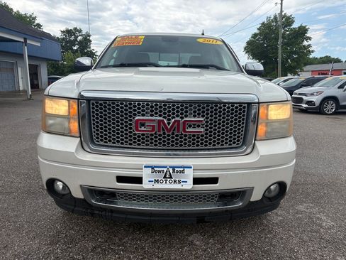 Used 2011 GMC Sierra 1500 Denali RWD image 8