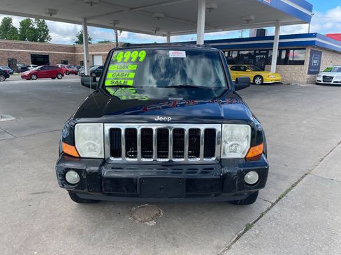 Used 2008 Jeep Commander Sport image 2