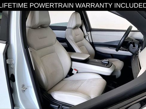 Used 2023 Nissan Ariya FWD image 9