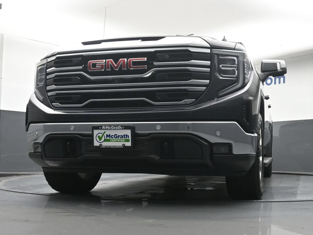 Used 2023 GMC Sierra 1500 SLT w/ SLT Premium Plus Package AWD/4WD image 7